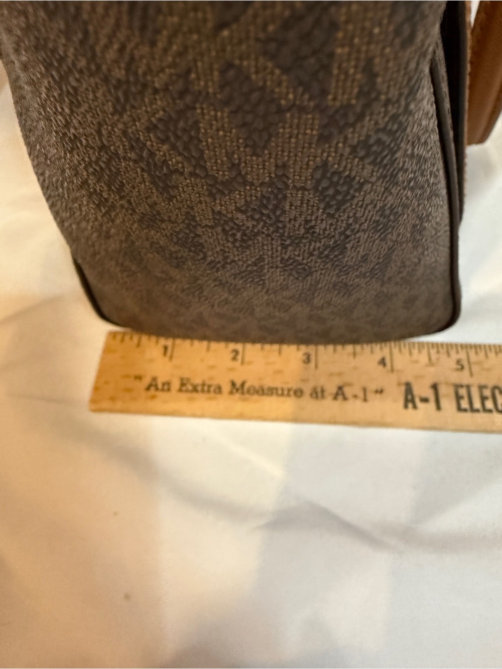 Michael Kors Joey Tote Logo Canvas Brown Monogram Tan Snap Front Pocket. New! - Picture 7 of 13